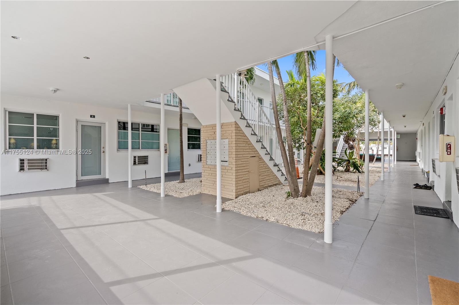 7930 Tatum Waterway Dr # S7