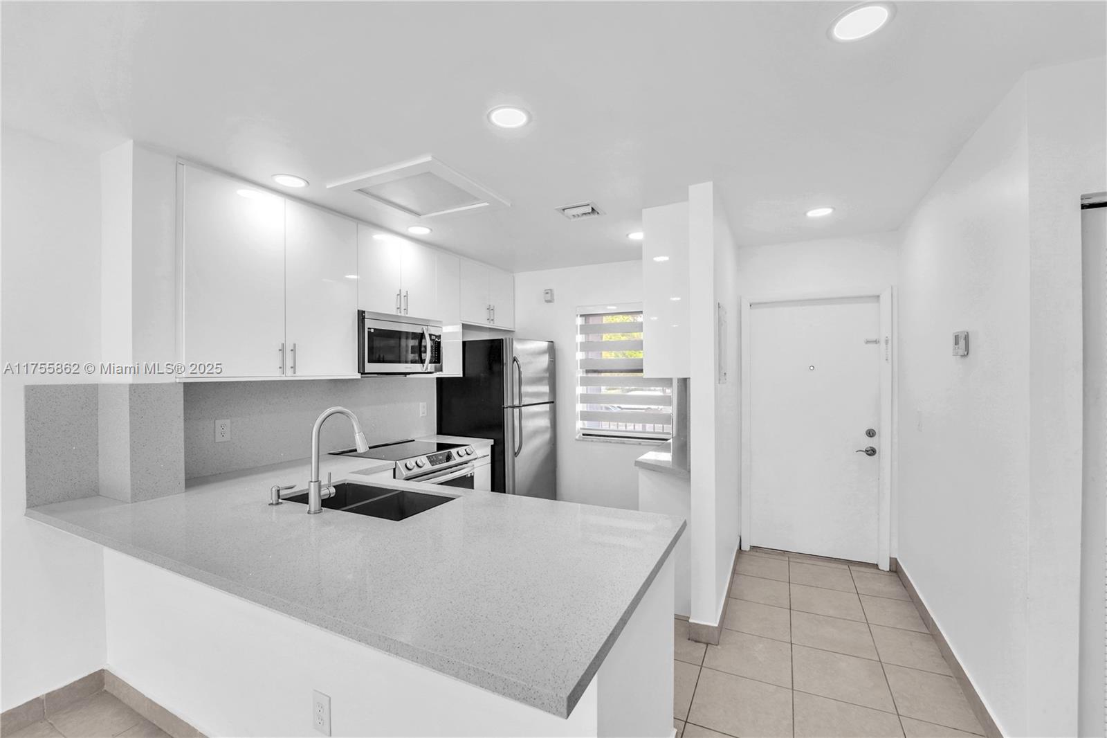 7668 SW 152nd Ave # 211 Unit: 2-211