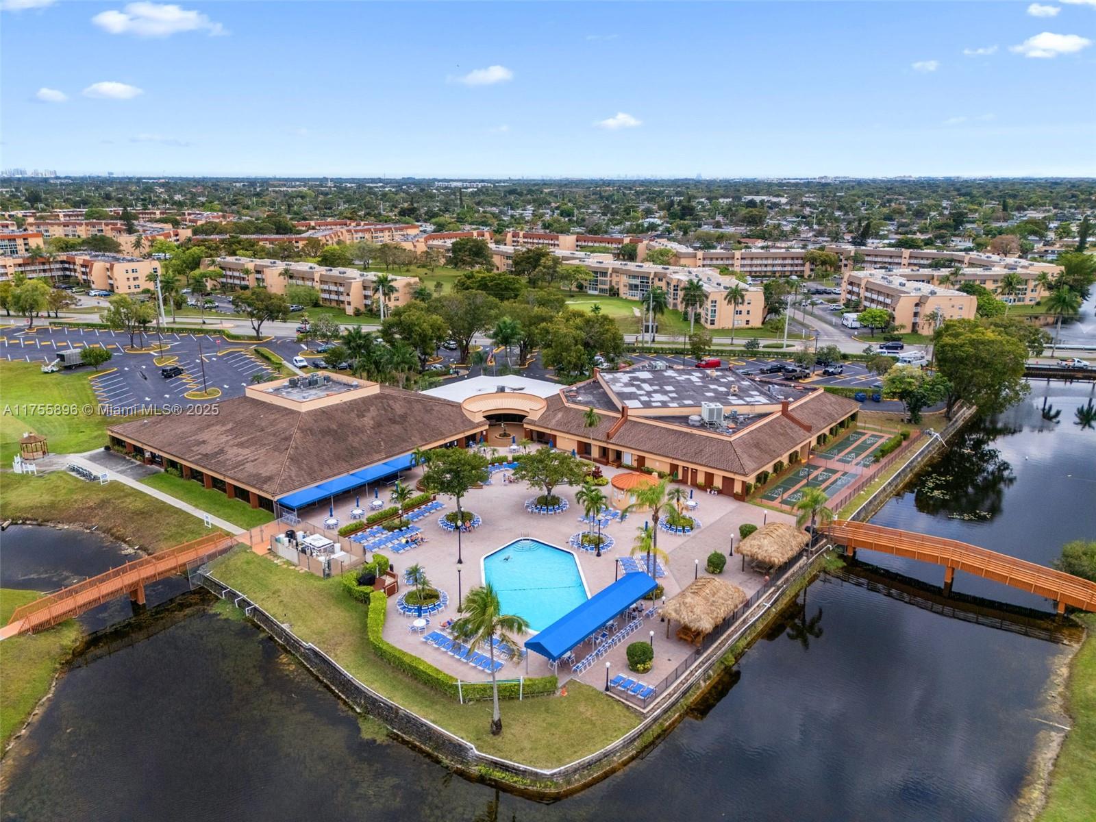 9201 Sunrise Lakes Blvd Unit: 306