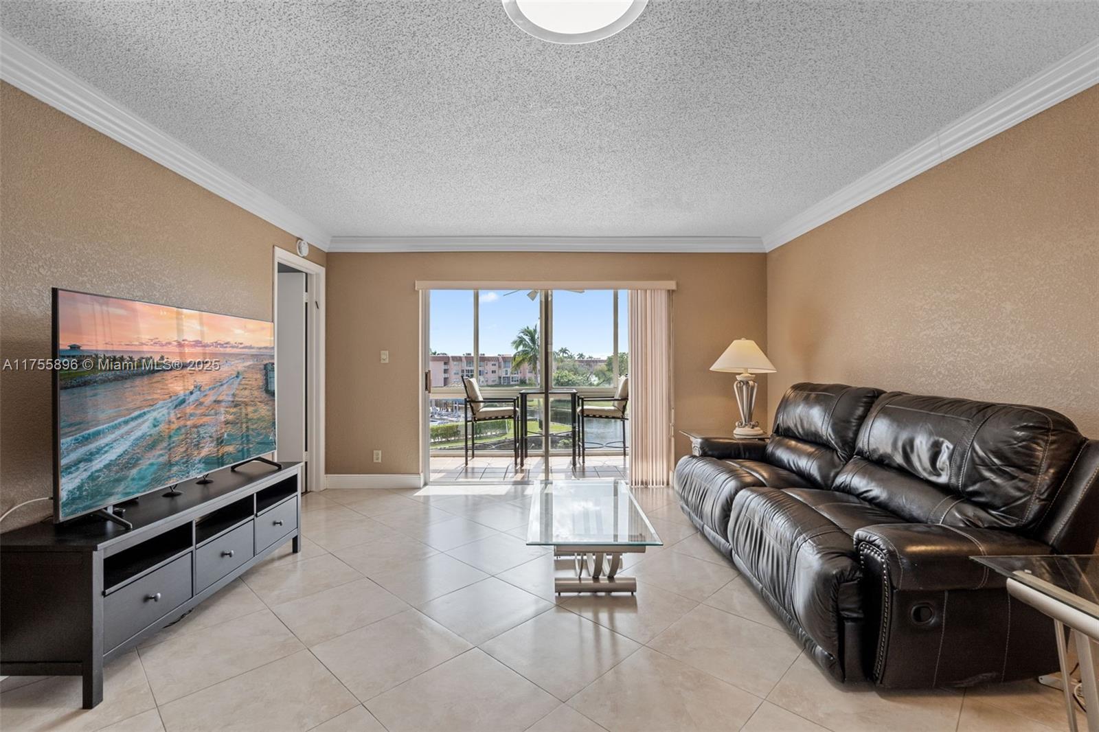 9201 Sunrise Lakes Blvd Unit: 306