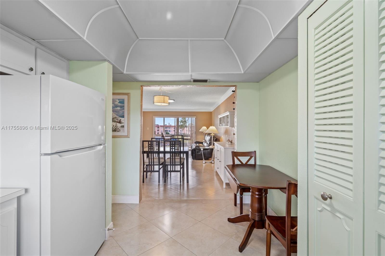 9201 Sunrise Lakes Blvd Unit: 306