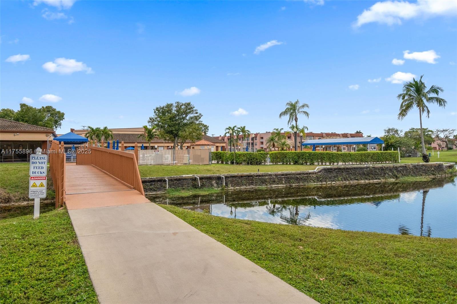 9201 Sunrise Lakes Blvd Unit: 306