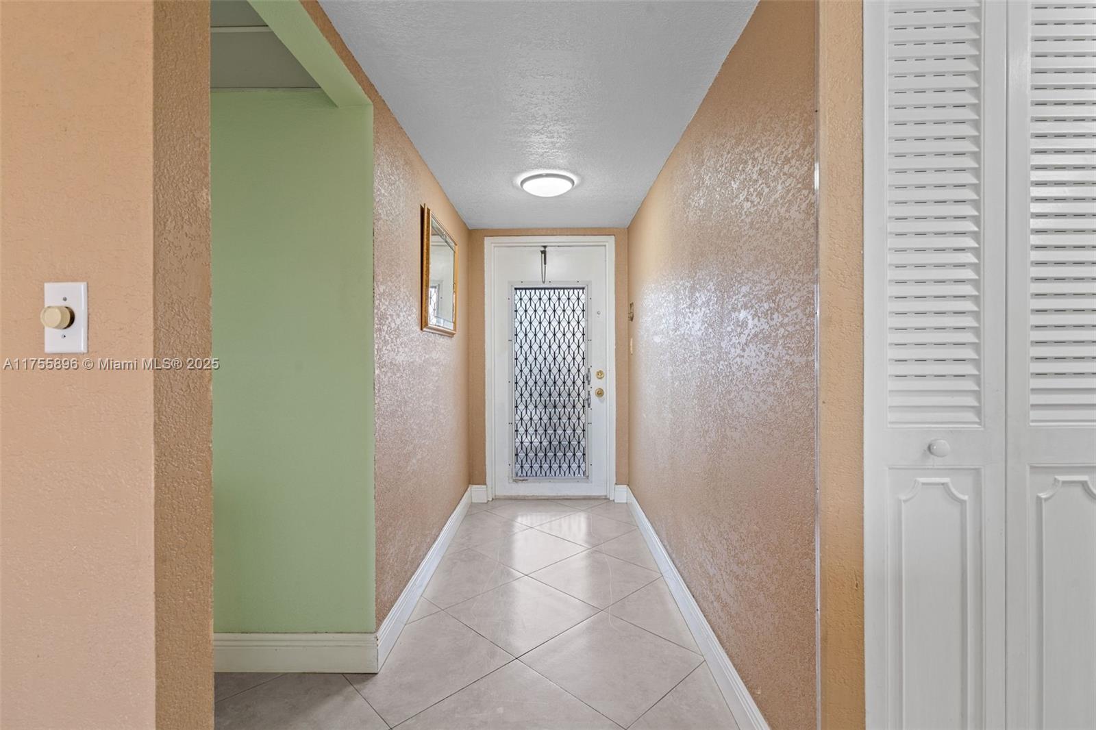 9201 Sunrise Lakes Blvd Unit: 306
