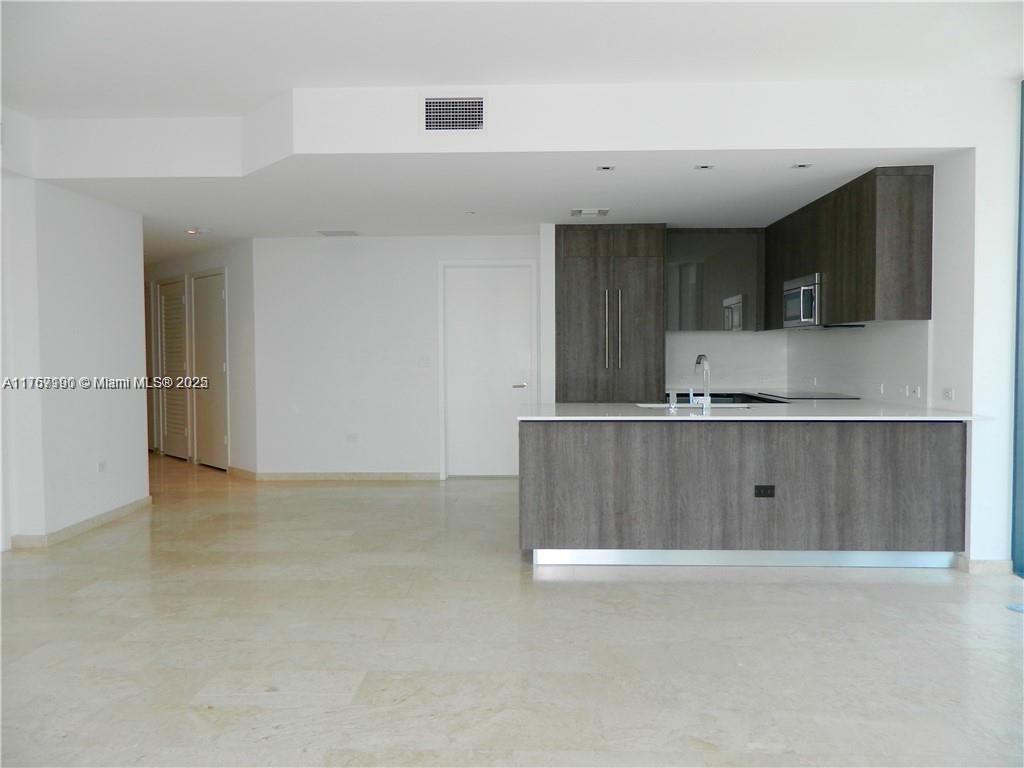 68 SE 6th St # 2402