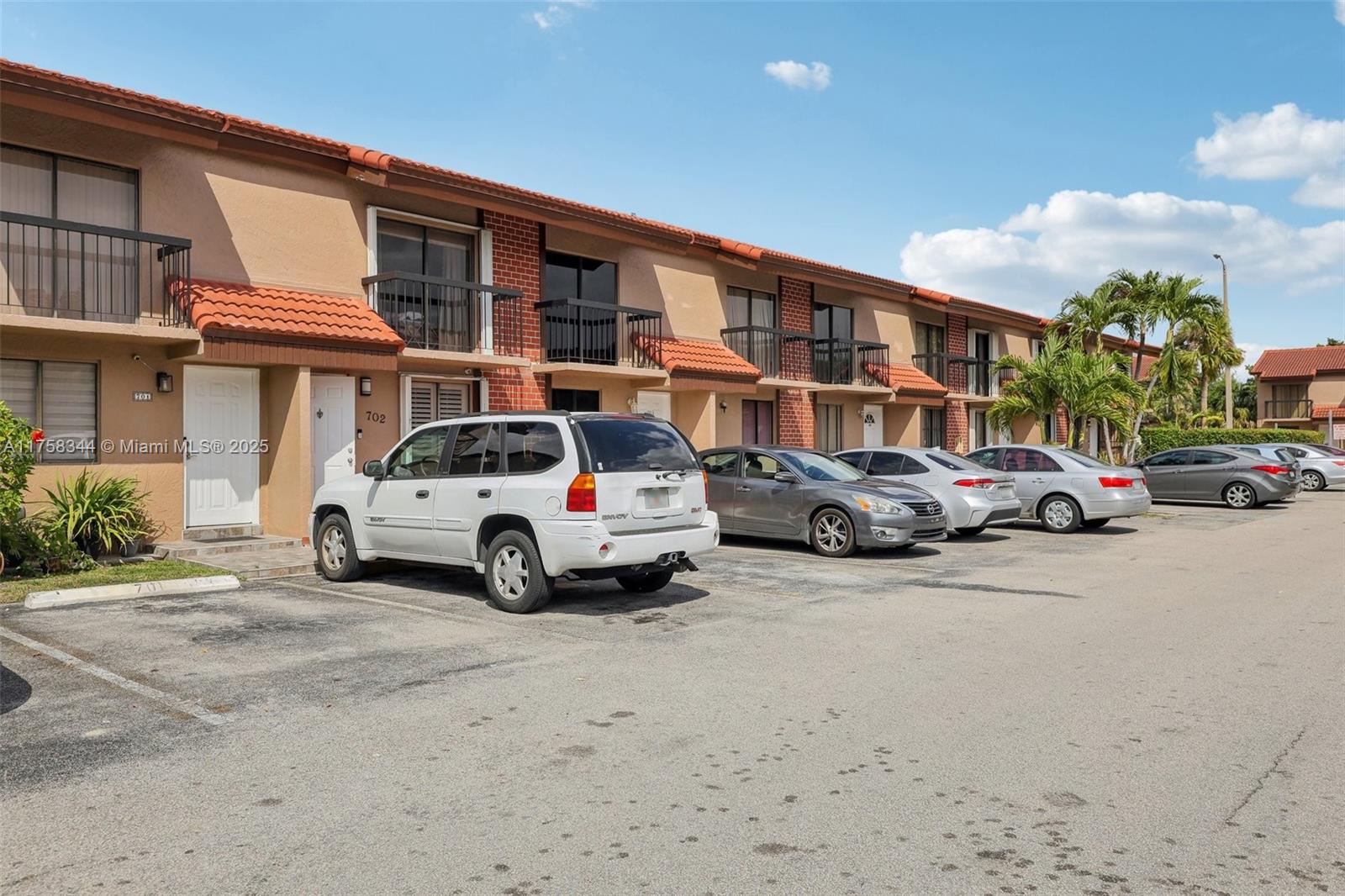 1917 SW 107th Ave # 702