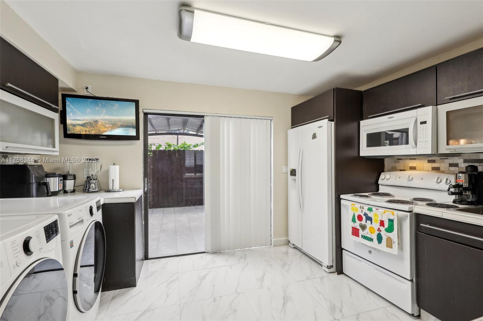 1917 SW 107th Ave # 702