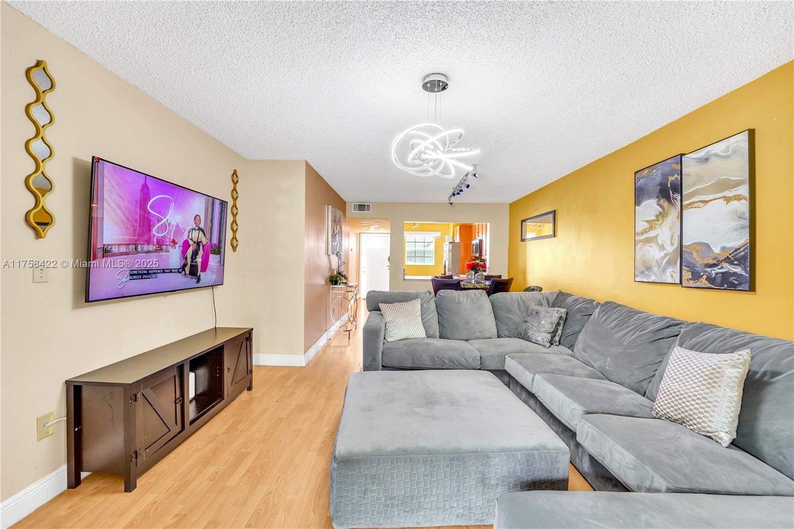 434 NE 210th Cir Ter # 4A Unit: 203-4A