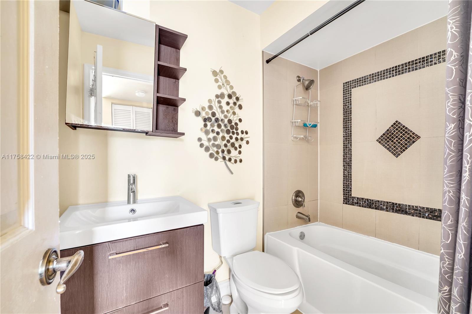 434 NE 210th Cir Ter # 4A Unit: 203-4A