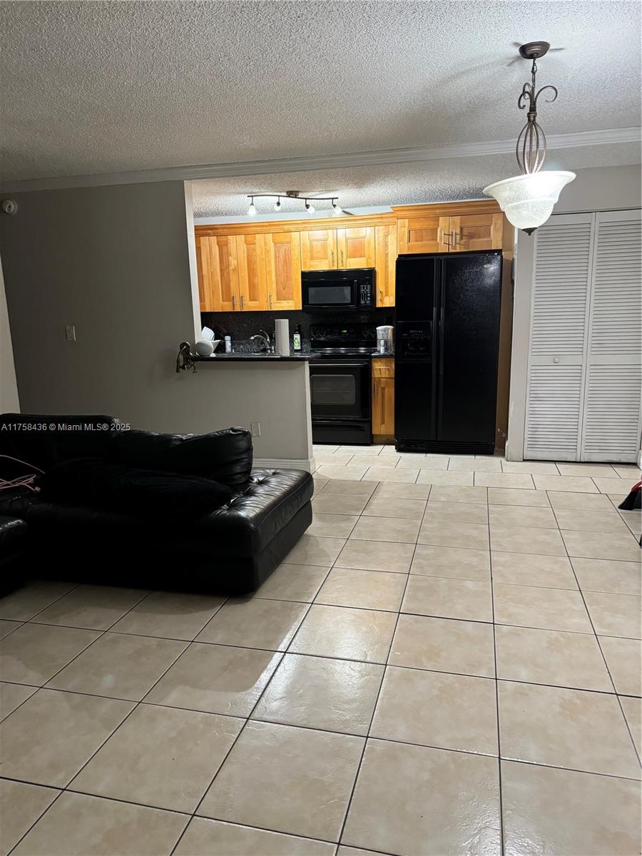 4460 NW 79th Ave # 1D