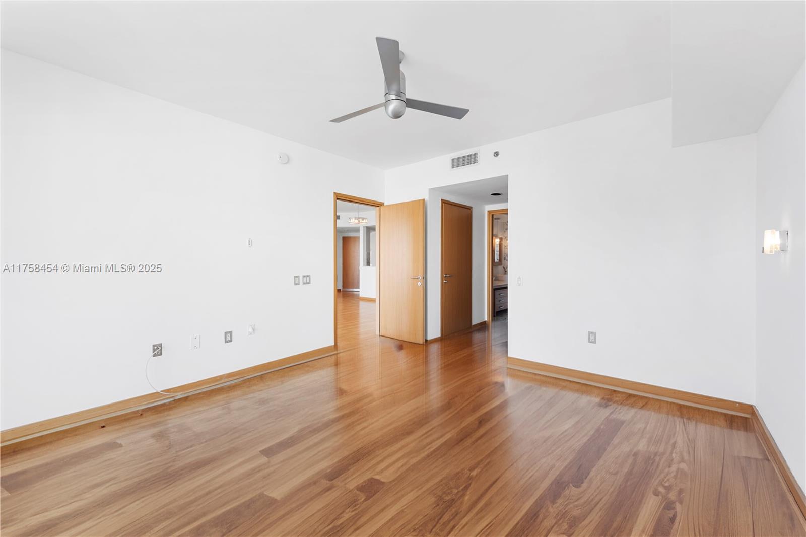 450 Alton Rd # 3206