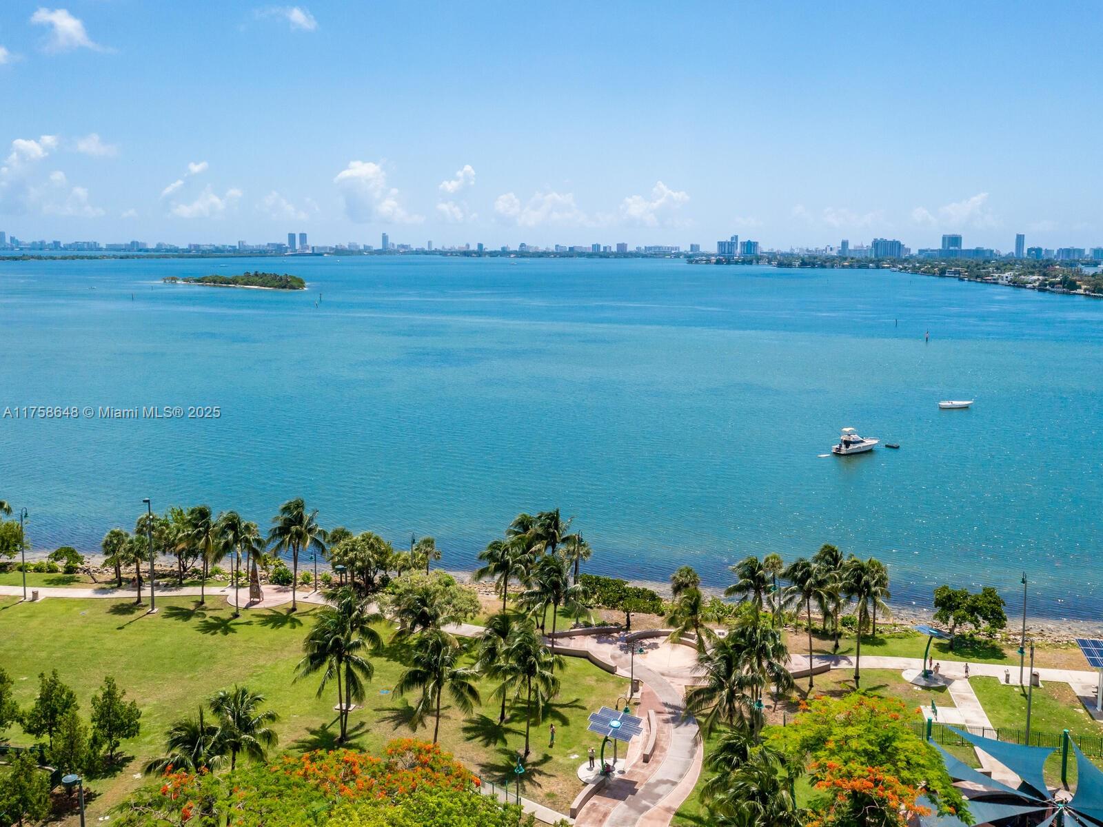 1800 N Bayshore Dr # 1904