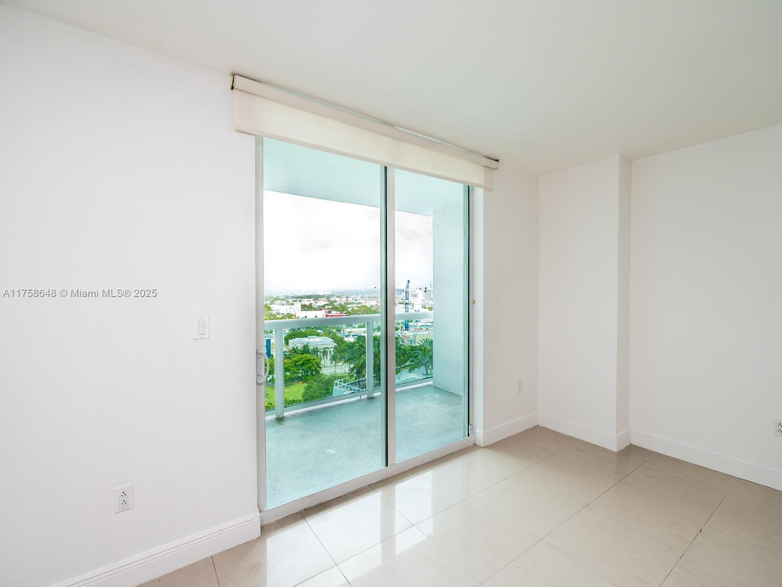 1800 N Bayshore Dr # 1904