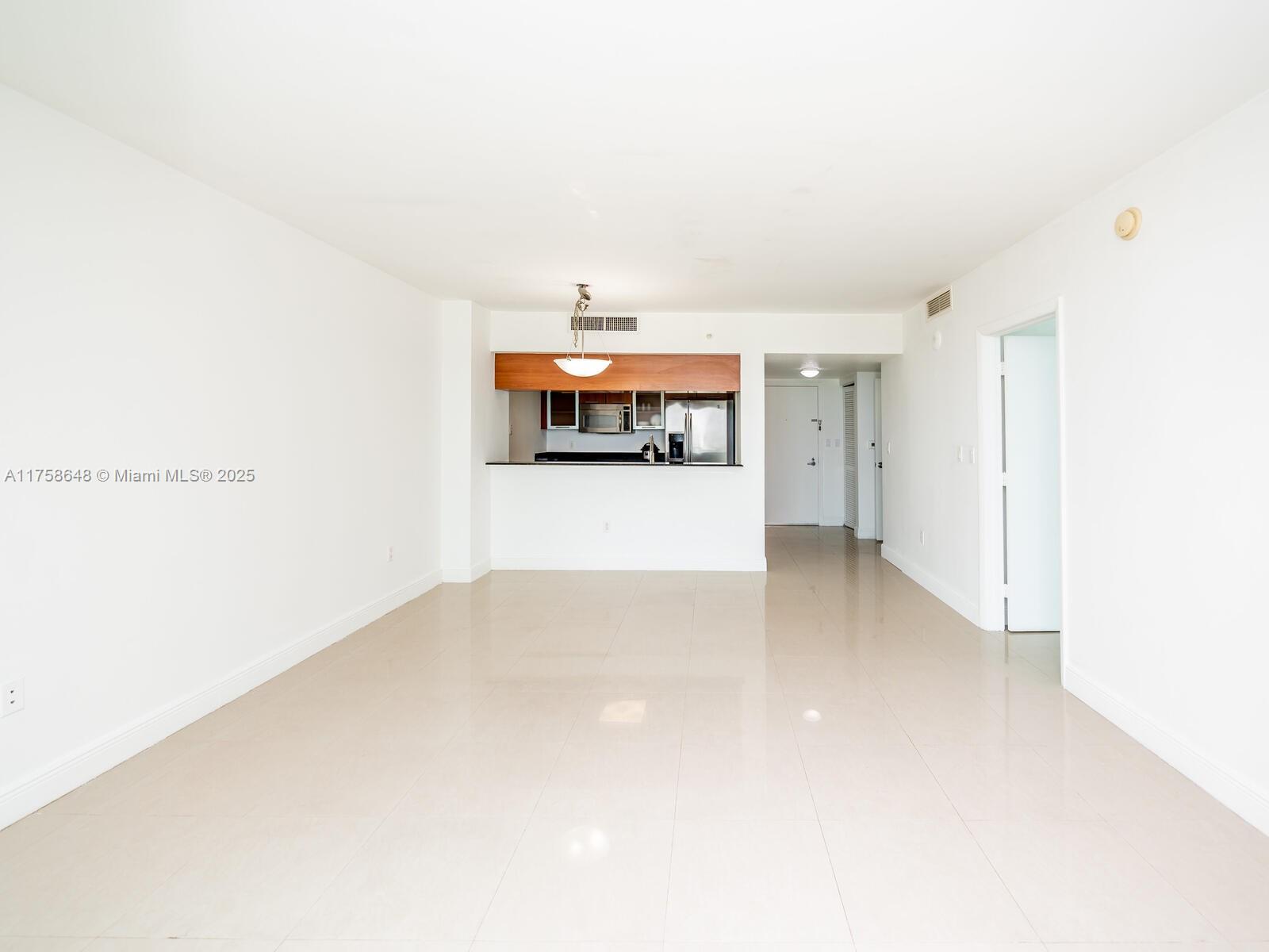 1800 N Bayshore Dr # 1904