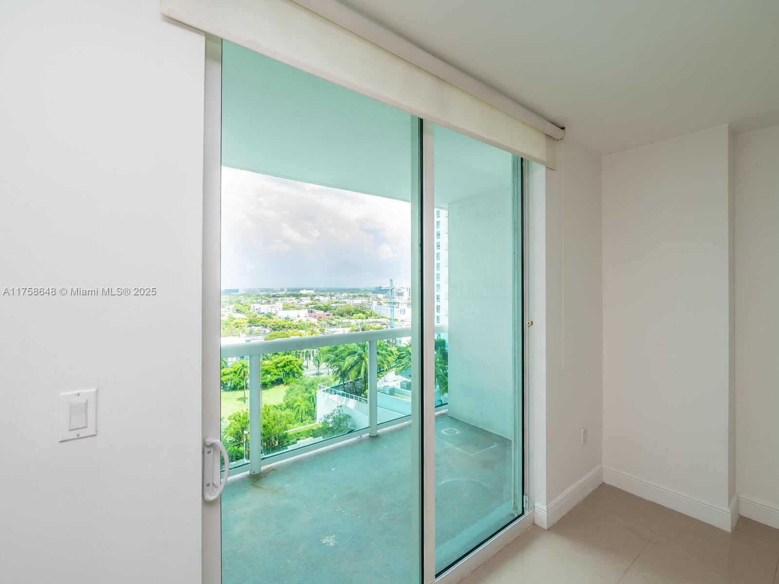 1800 N Bayshore Dr # 1904