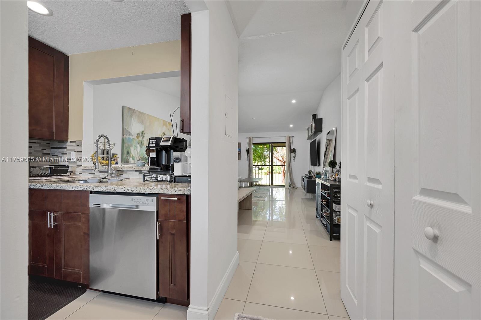 9539 Boca Cove Cir # 111