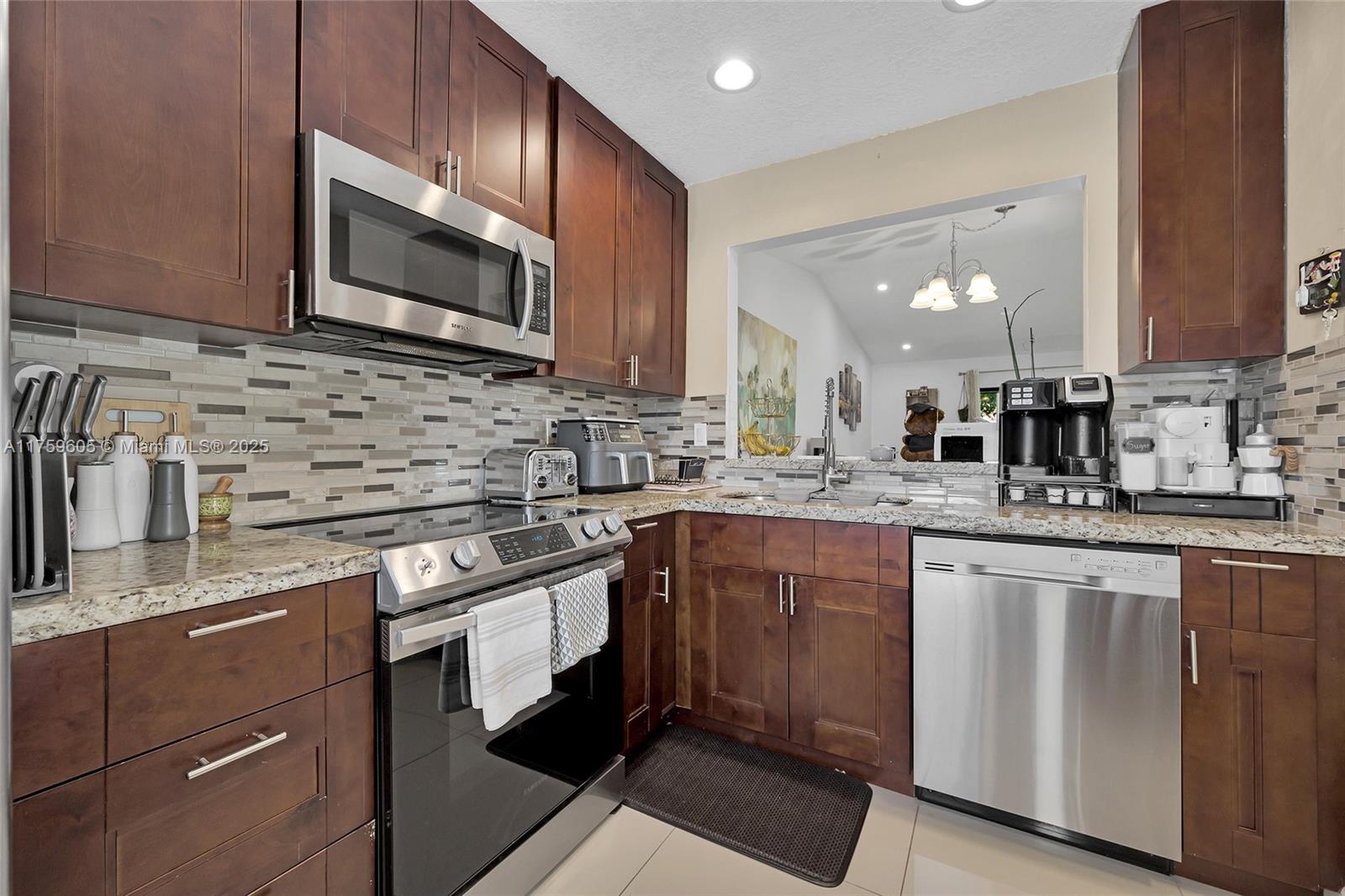 9539 Boca Cove Cir # 111