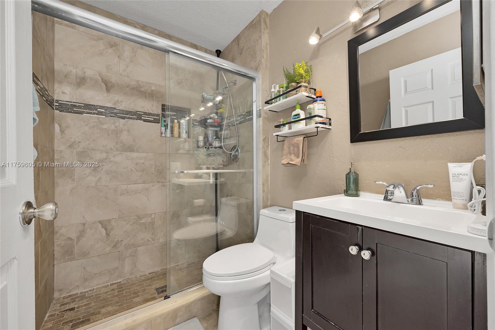 9539 Boca Cove Cir # 111