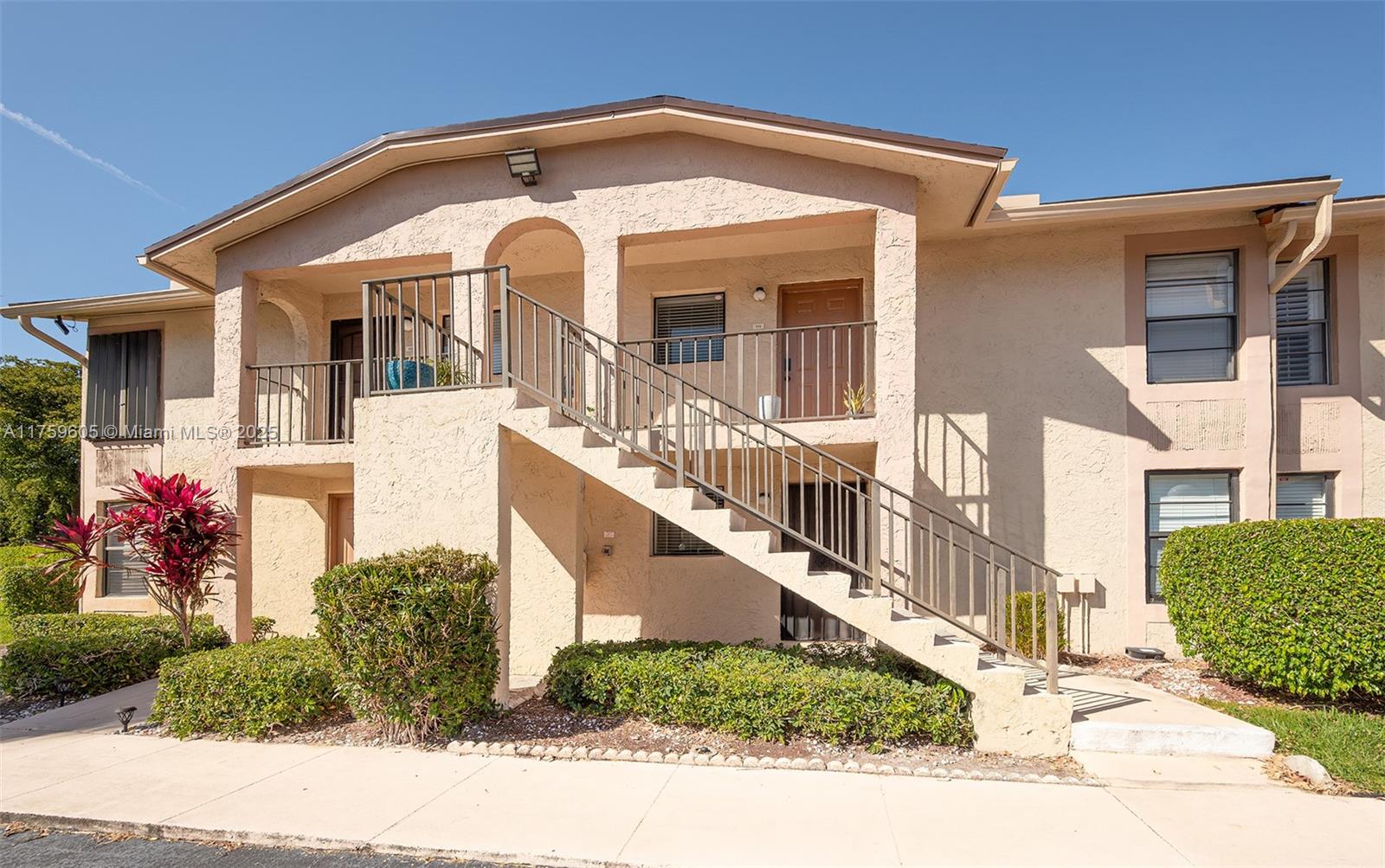 9539 Boca Cove Cir # 111