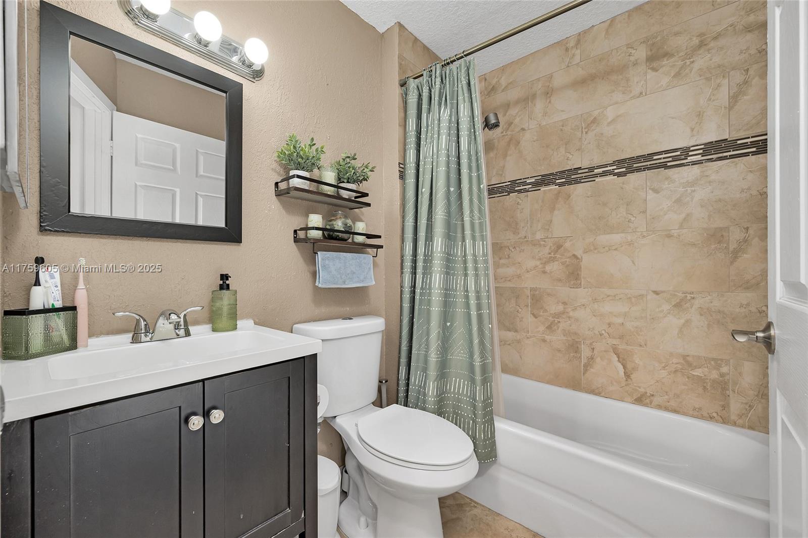 9539 Boca Cove Cir # 111