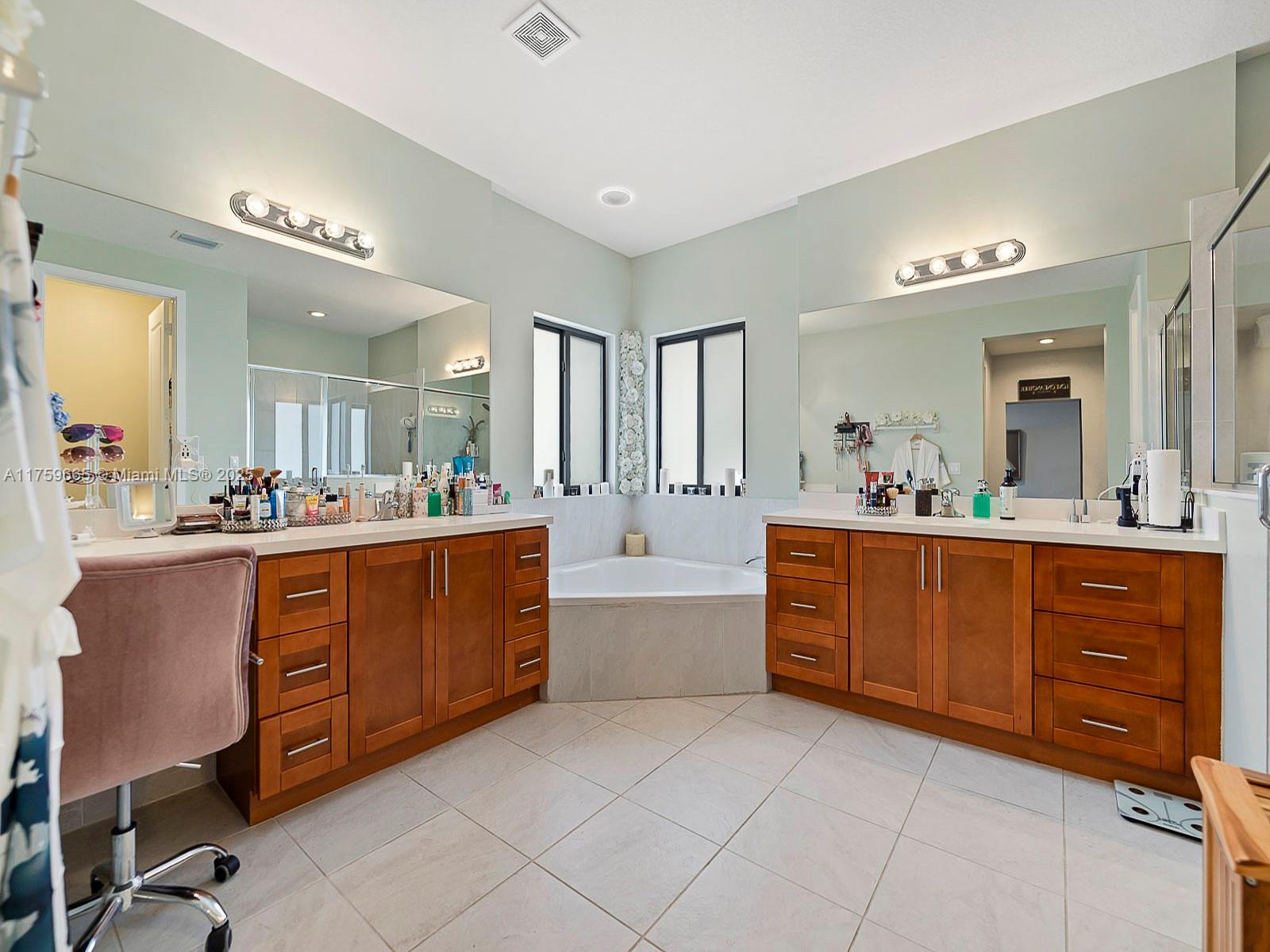 16820 SW 109th Pl