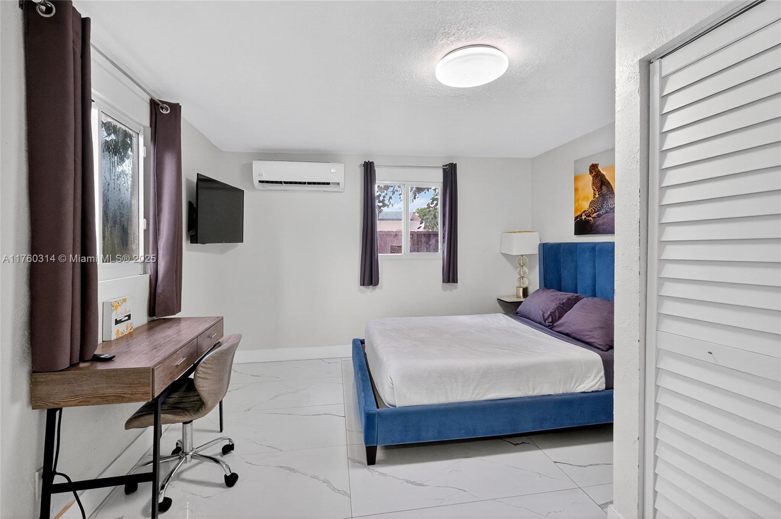 231 NW 44th St