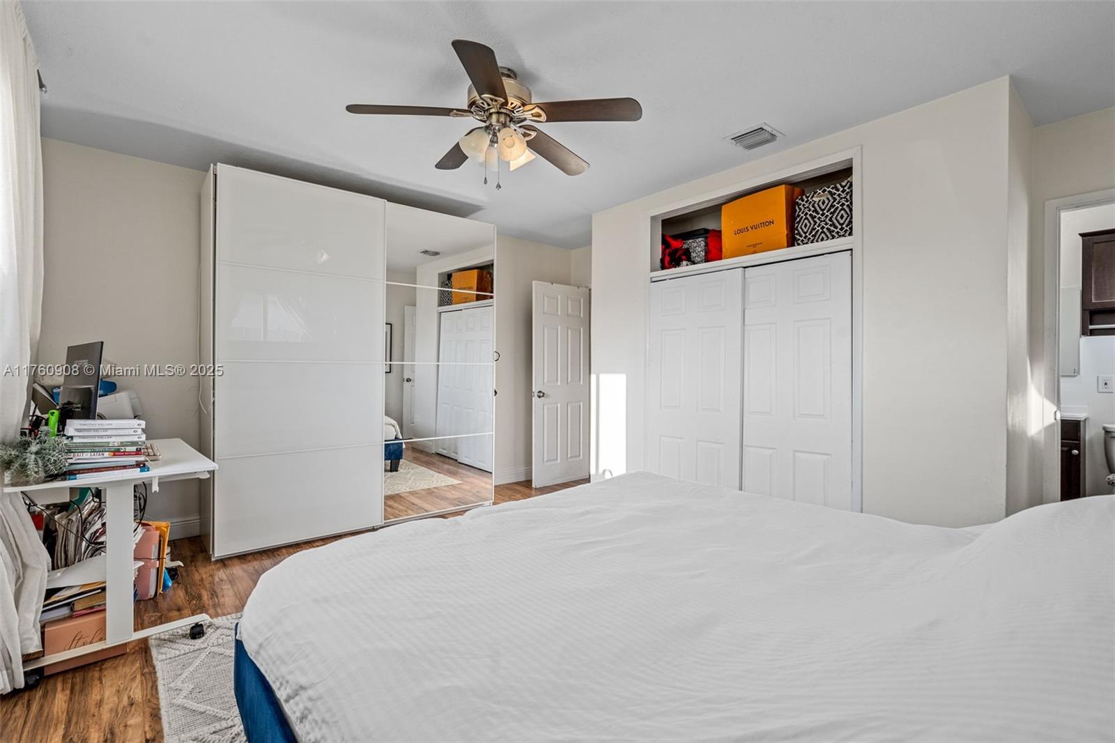 3001 Bahama Dr