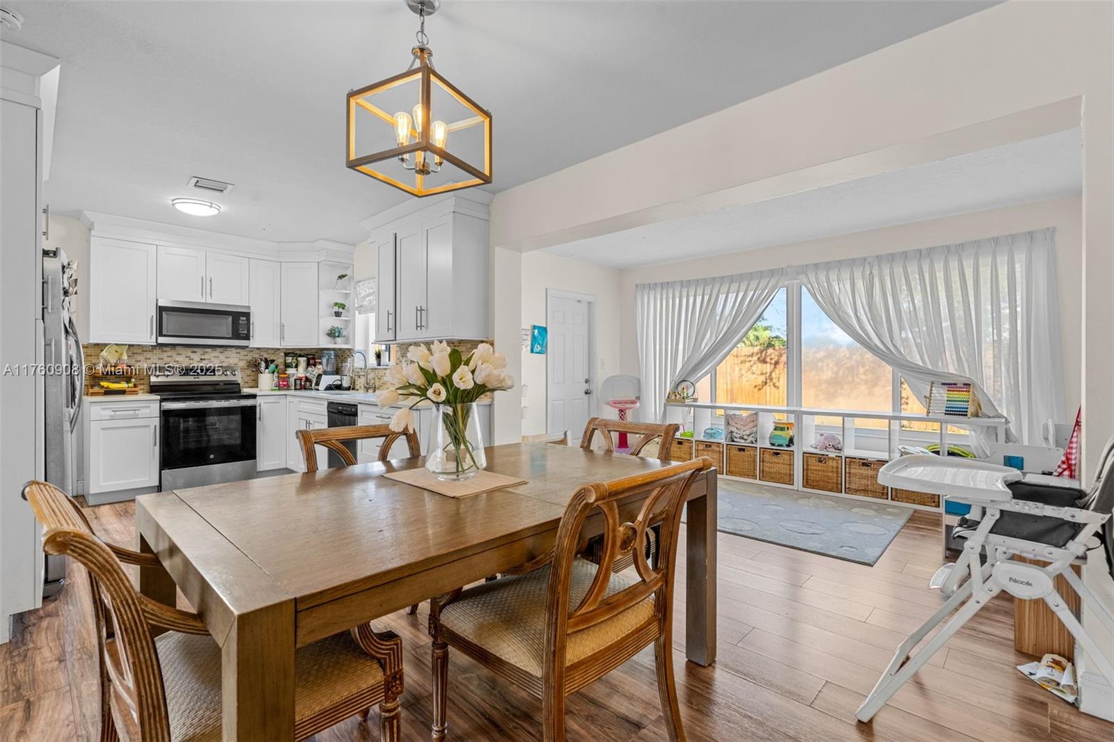 3001 Bahama Dr