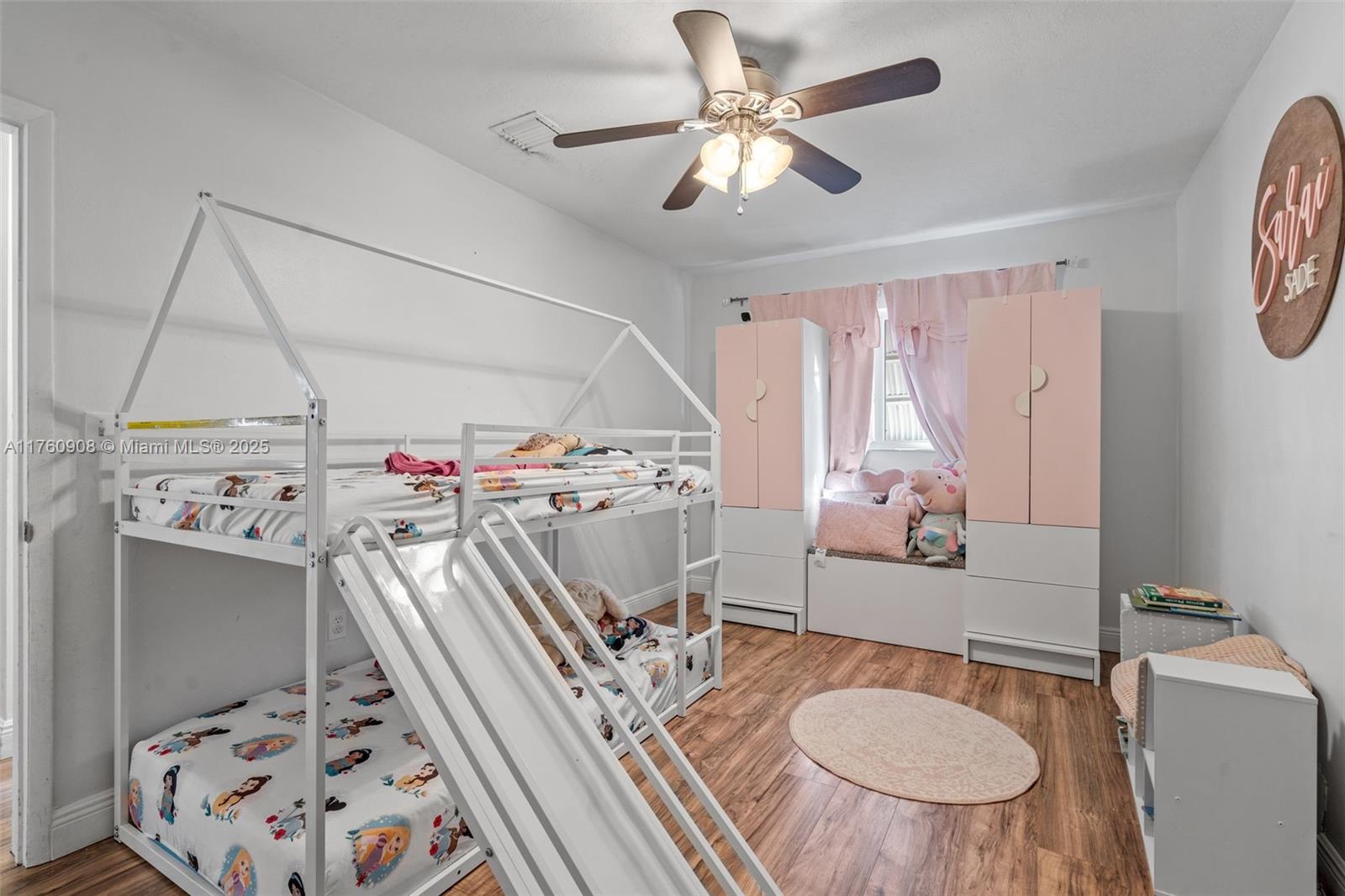 3001 Bahama Dr