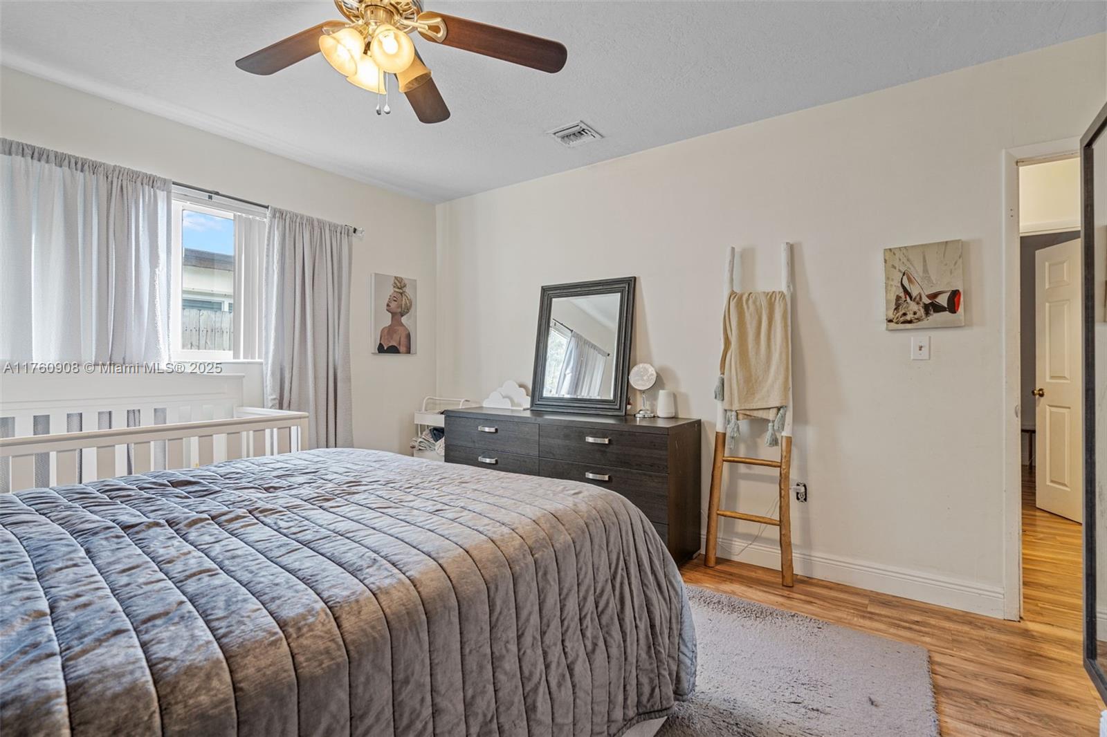 3001 Bahama Dr