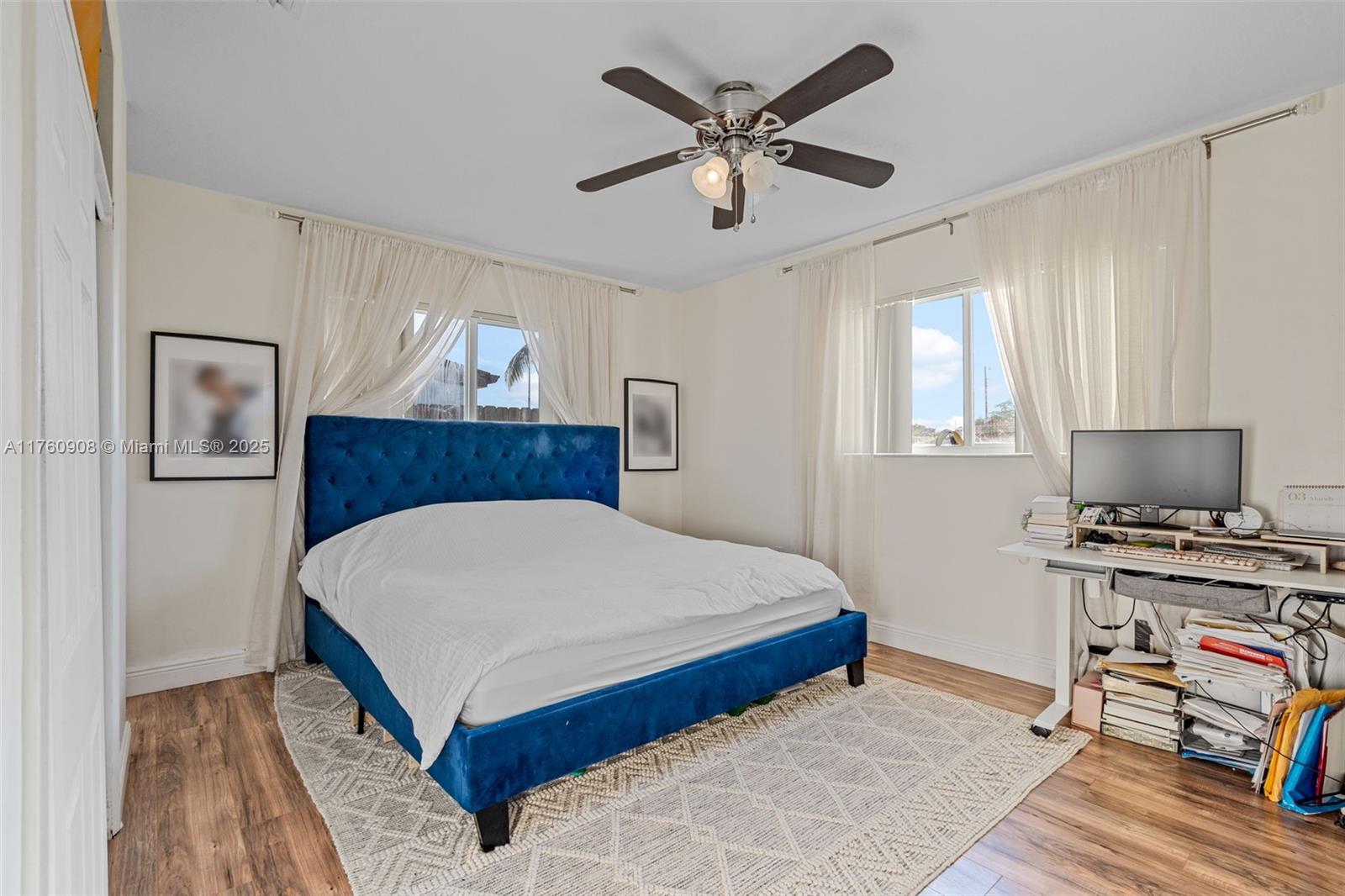 3001 Bahama Dr