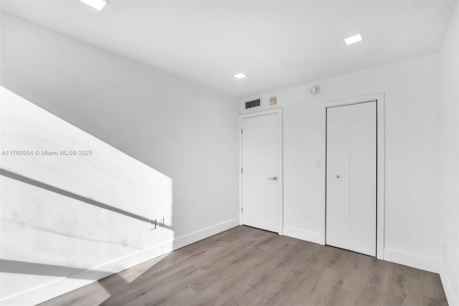 17560 Atlantic Blvd # 409