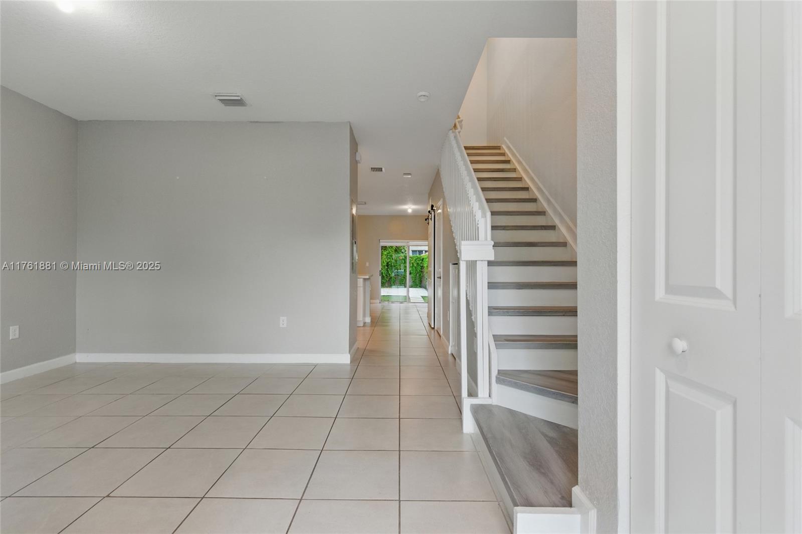 1452 SE 26th Ter