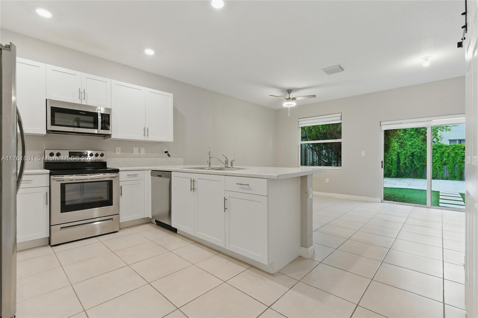 1452 SE 26th Ter