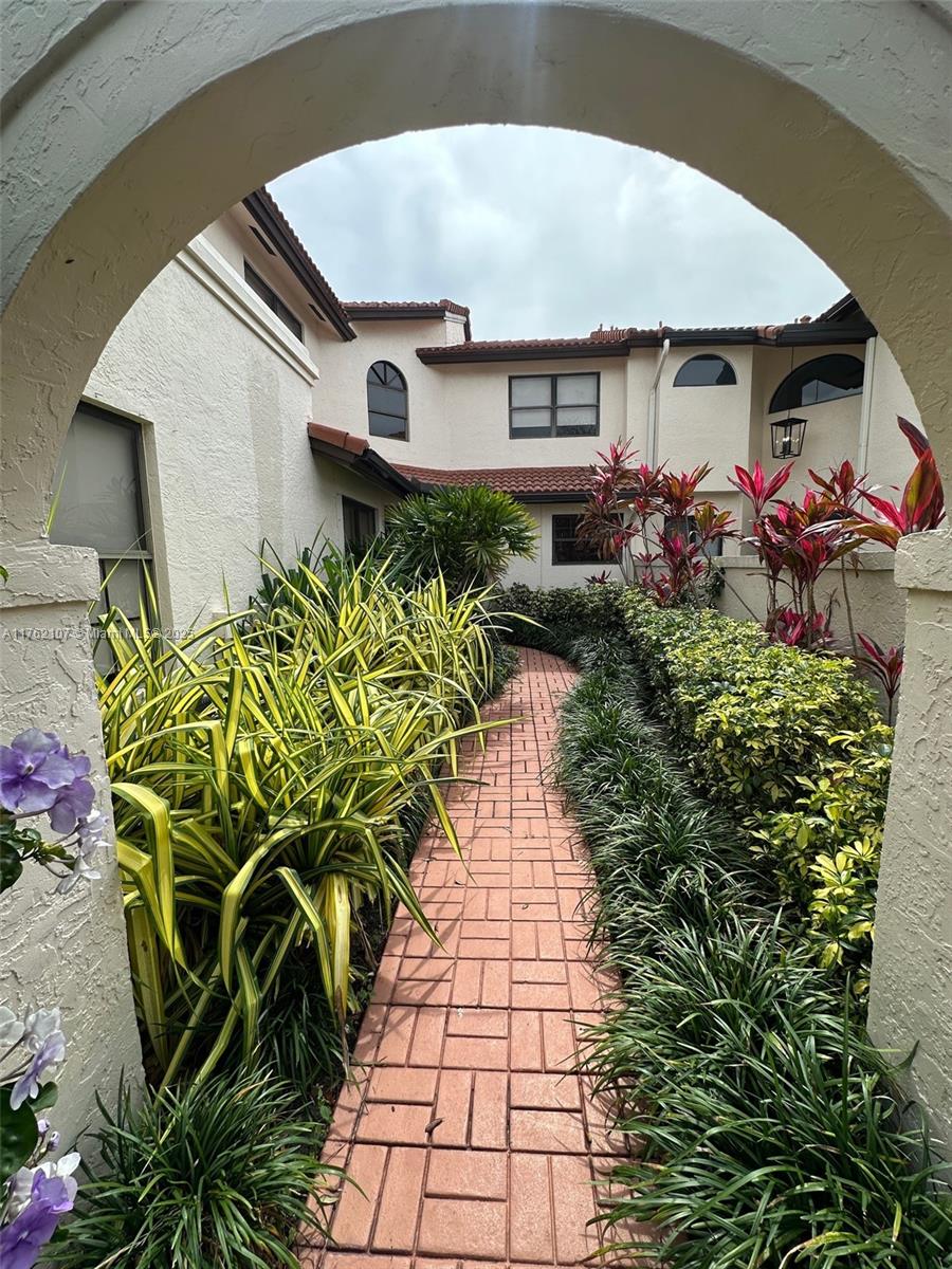 9340 NW 50th Doral Cir Unit: 9340