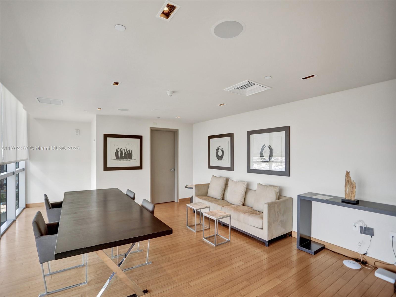 900 Biscayne Blvd # 5510