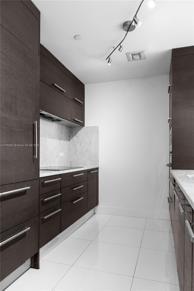 900 Biscayne Blvd # 5510