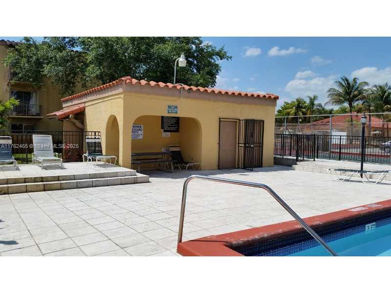 7155 MIAMI LAKES DR Unit: P2