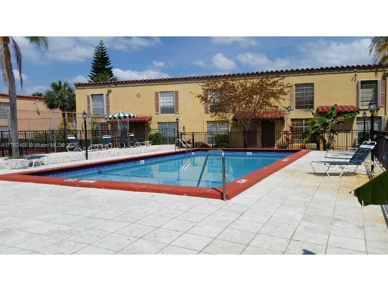 7155 MIAMI LAKES DR Unit: P2