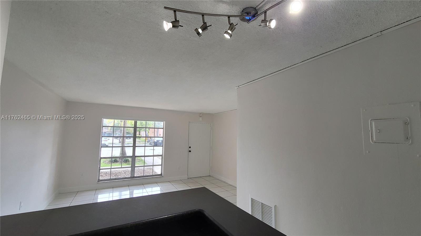 7155 MIAMI LAKES DR Unit: P2