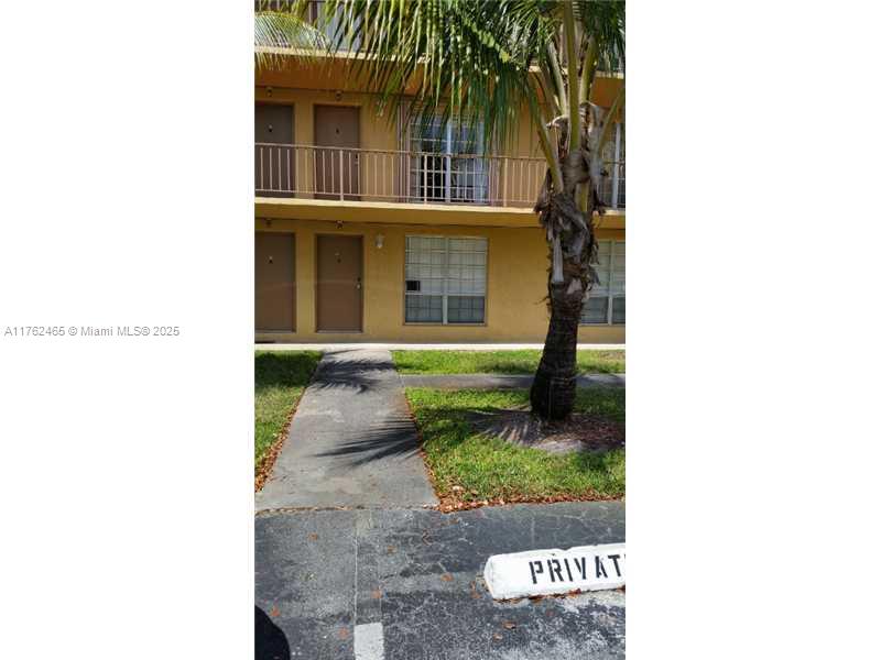 7155 MIAMI LAKES DR Unit: P2
