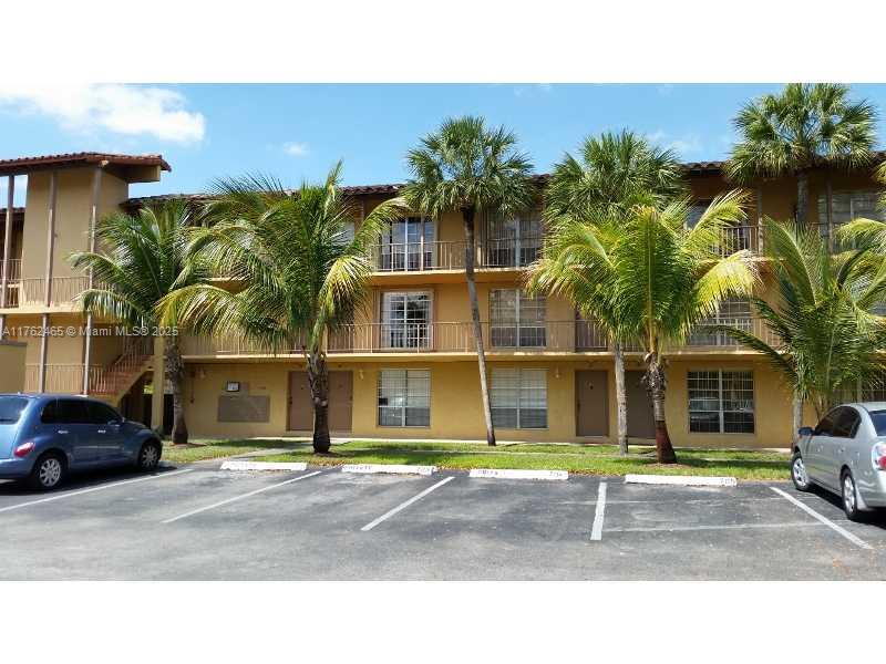 7155 MIAMI LAKES DR Unit: P2