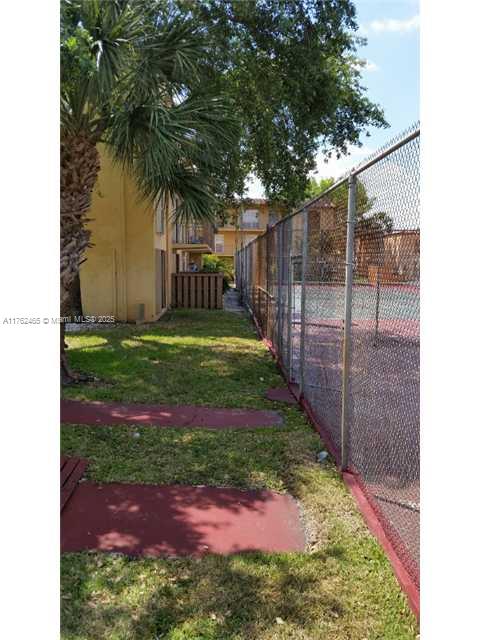 7155 MIAMI LAKES DR Unit: P2