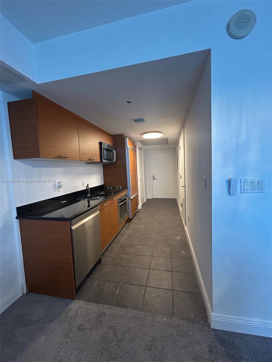 50 Biscayne Blvd # 2409