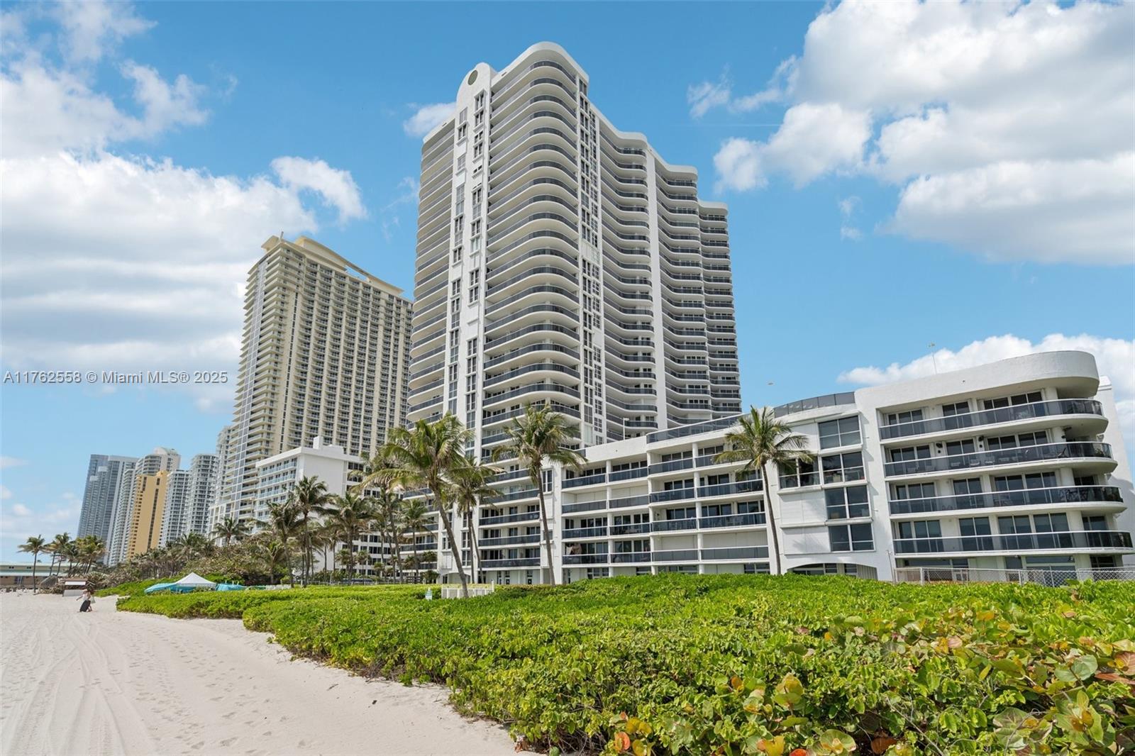 16711 Collins Ave # 704