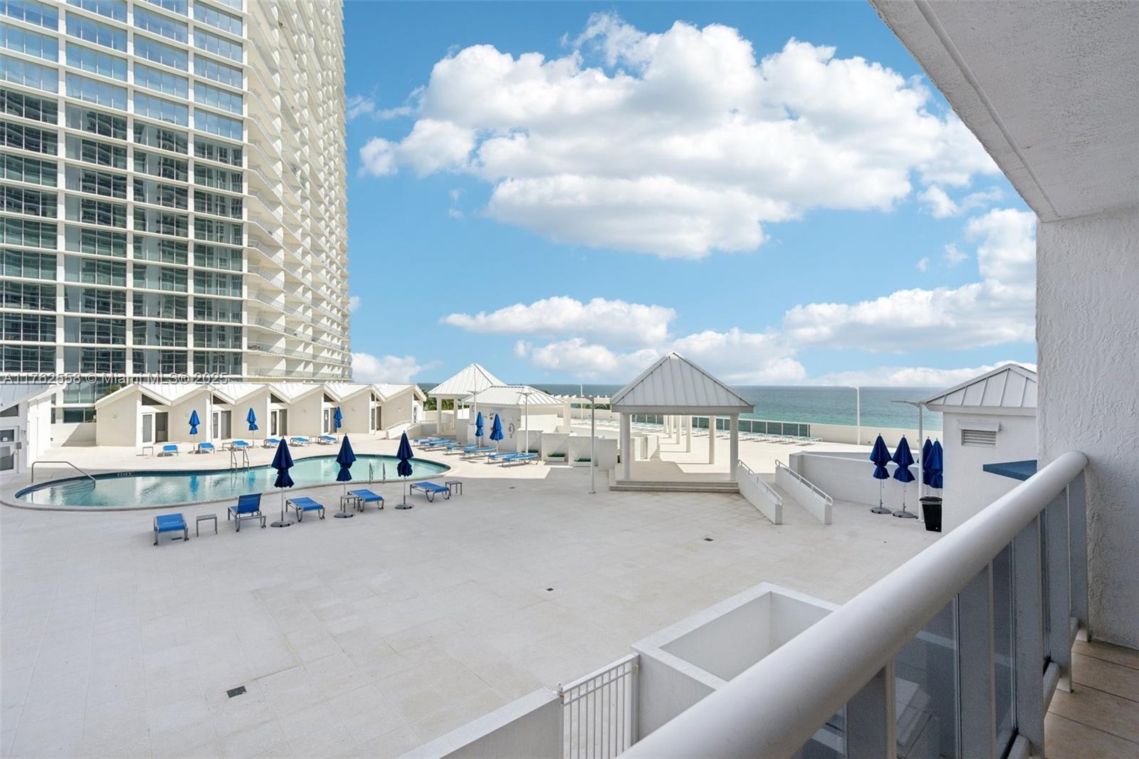 16711 Collins Ave # 704