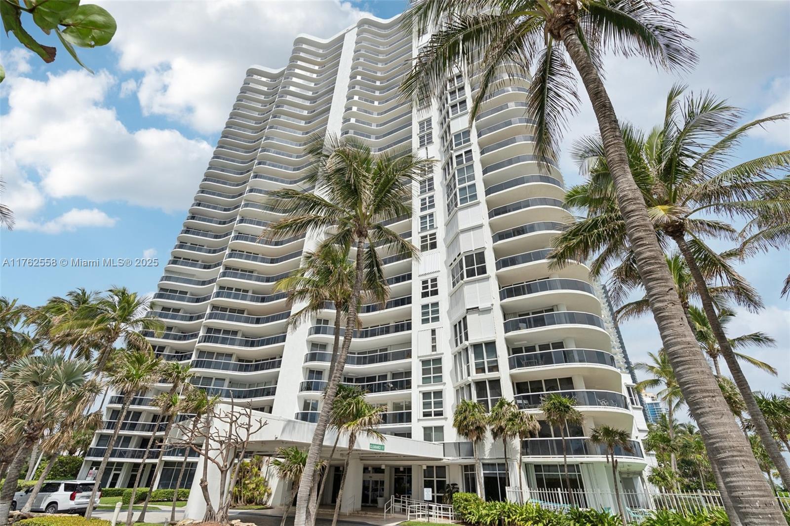 16711 Collins Ave # 704