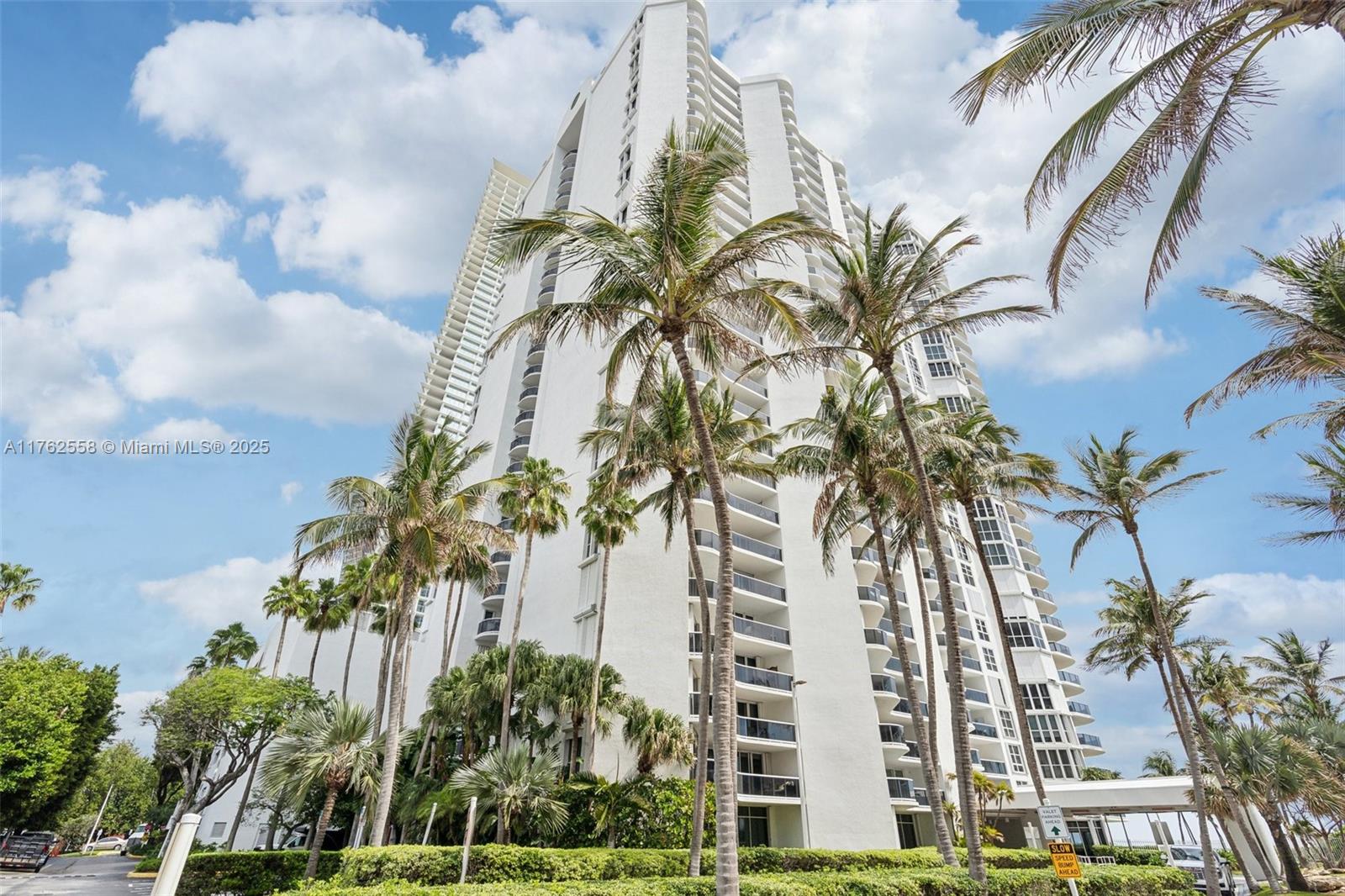 16711 Collins Ave # 704