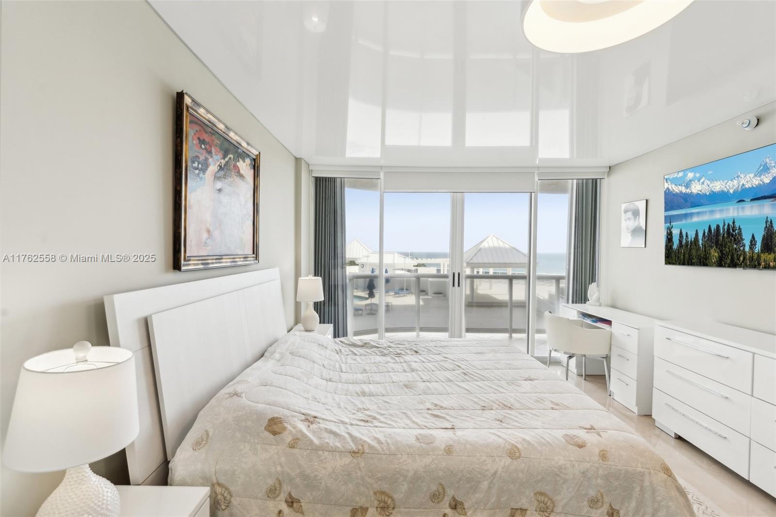 16711 Collins Ave # 704