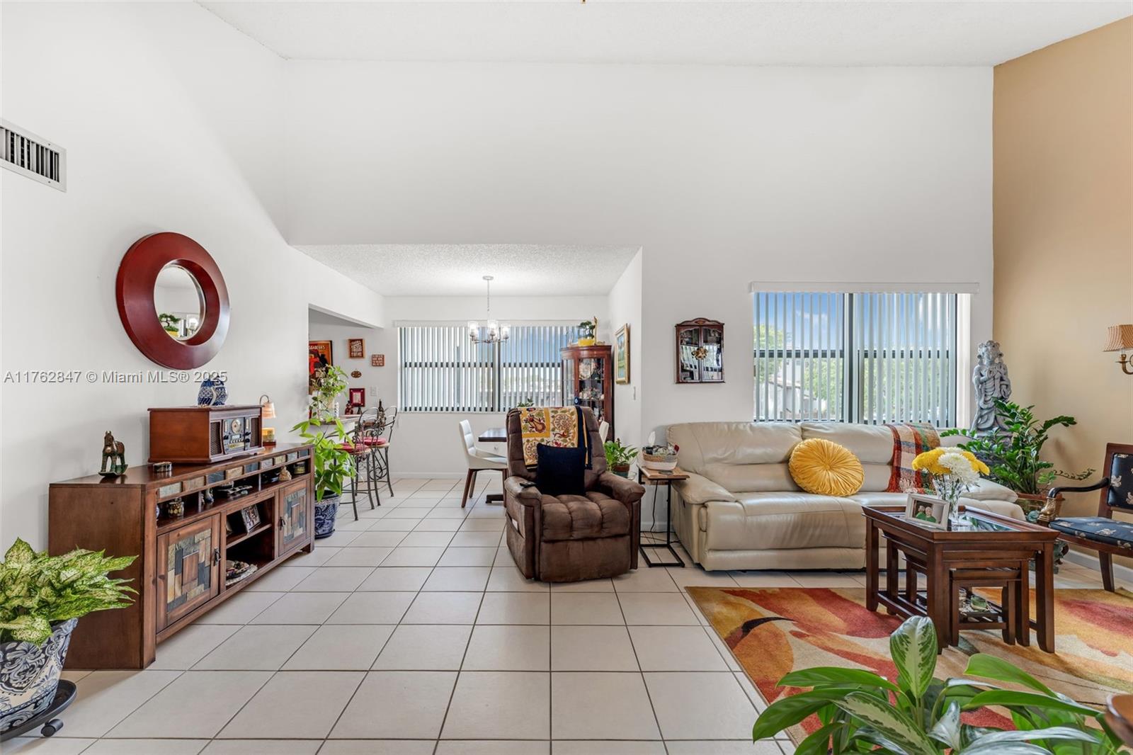 9950 NW 9th St Cir # 204