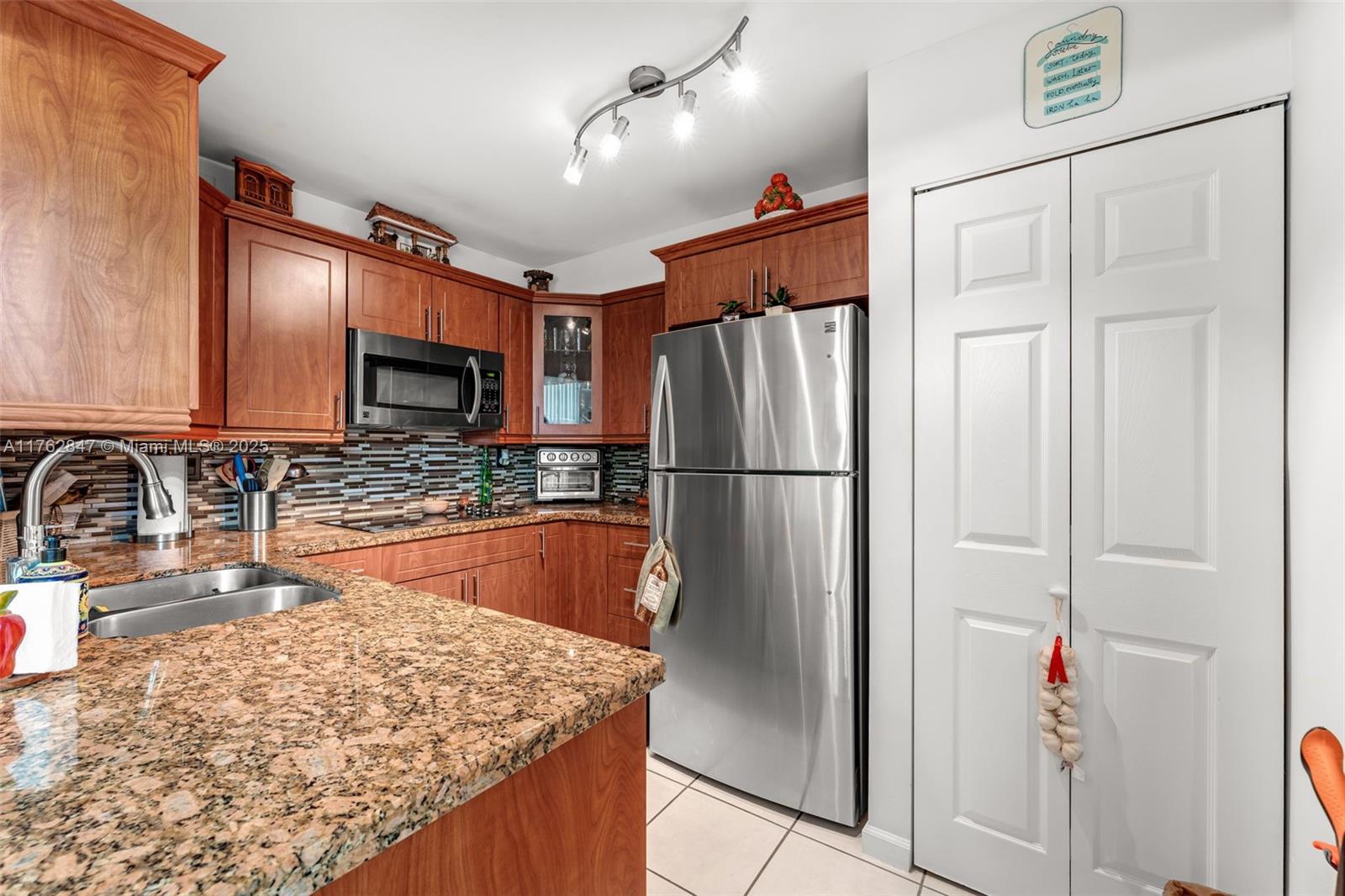 9950 NW 9th St Cir # 204